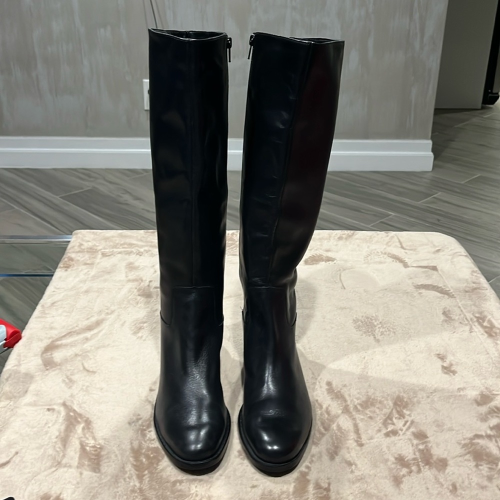 Classic Black Knee-High Leather Boots